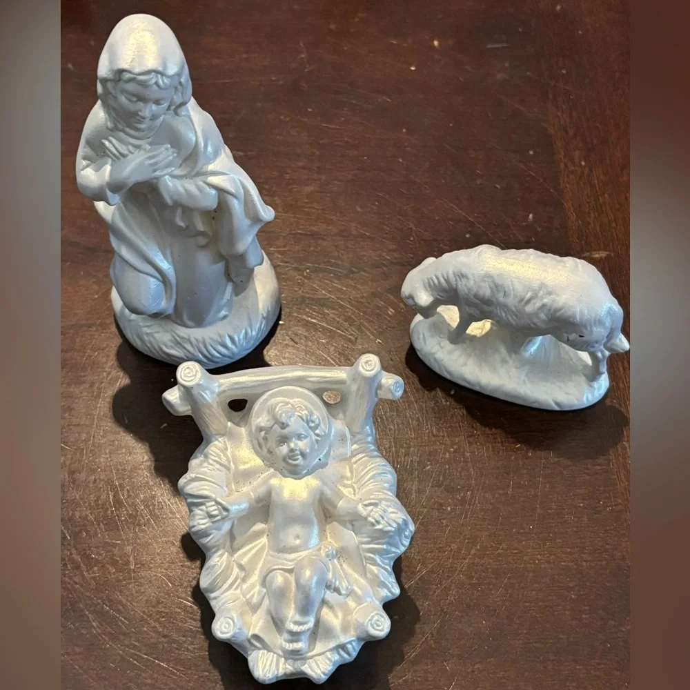 Atlantic Mold Nativity Vintage Ready To Paint Jesus Mary Sheep Nativity Pieces‎